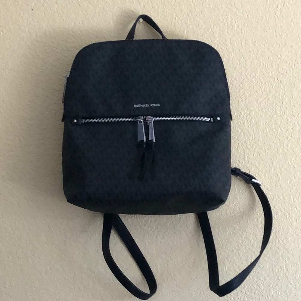 Michael Kros Medium Rhea Zip Backpack